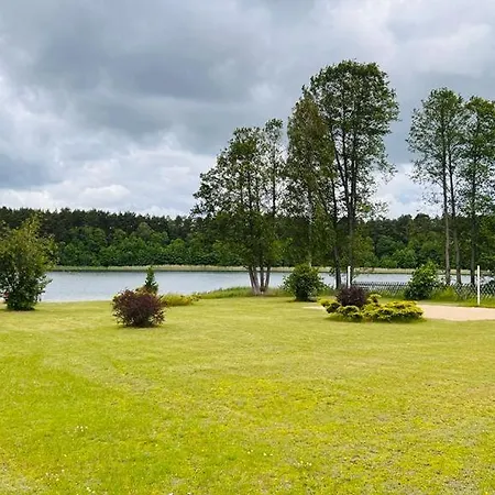 Przy Jeziorze Z Prywatna Plaza W Borach Tucholskich Alicja Wczasy Z Dziecmi Nowe Luksusowe Na Skraju Jeziora I Lasu Ostrowite (Chojnice)