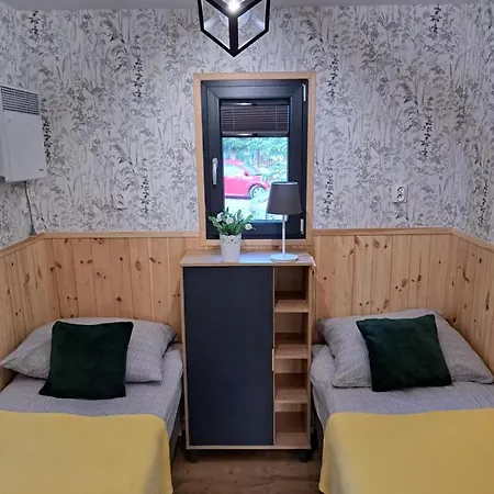 Hébergement de vacances Przy Jeziorze Z Prywatna Plaza W Borach Tucholskich Alicja Wczasy Z Dziecmi Nowe Luksusowe Na Skraju Jeziora I Lasu *