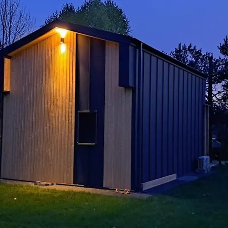 Przy Jeziorze Z Prywatna Plaza W Borach Tucholskich Alicja Wczasy Z Dziecmi Nowe Luksusowe Na Skraju Jeziora I Lasu Hébergement de vacances