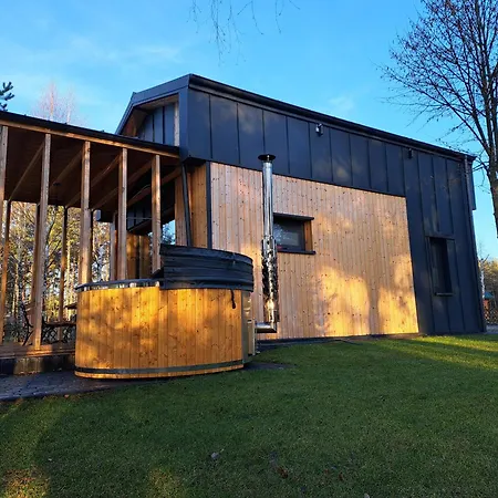 Przy Jeziorze Z Prywatna Plaza W Borach Tucholskich Alicja Wczasy Z Dziecmi Nowe Luksusowe Na Skraju Jeziora I Lasu * Ostrowite (Chojnice)