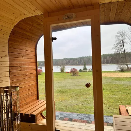 Prázdninový dům Przy Jeziorze Z Prywatna Plaza W Borach Tucholskich Alicja Wczasy Z Dziecmi Nowe Luksusowe Na Skraju Jeziora I Lasu