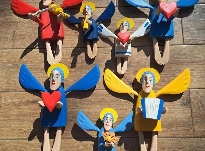 Przy Jeziorze Z Prywatna Plaza W Borach Tucholskich Alicja Wczasy Z Dziecmi Nowe Luksusowe Na Skraju Jeziora I Lasu